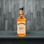 Imagem de Jack Daniel's Honey com White Horse e dois copos vidro shot