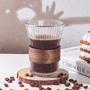 Imagem de Jogo 2 Copos Listras C/ Alça De Madeira P/ Café E Suco 320ml
