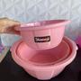 Imagem de Jogo de bacia rosa de plástico com 3 peças - grande, média e pequena - para cozinha ou lavanderia