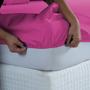 Imagem de Jogo de Cama Queen 3 pç Lençol + Fronhas Premium Micro Percal 400 Fios Liso Pink