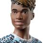 Imagem de Ken Fashionistas 153 Negro Com Bermuda Roxa GHW69 - Mattel