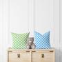 Imagem de Kit 2 Almofadas Com Enchimento Infantil Gingham Xadrez Azul e Verde