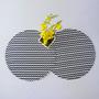 Imagem de Kit 2 Capas de Sousplat + Base MDF em Tricoline Chevron
