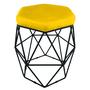 Imagem de Kit 2 puff decorativos para sala hexagonal aramado base preta suede amarelo - clique e decore