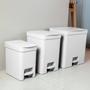 Imagem de Kit 3 Lixeiras com Pedal e Aro Interno 6 Litros 12 Litros e 20 Litros OU Trium Branco