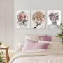 Imagem de Kit 3 Quadros Decorativo Quarto de Casal 40x60cm Feminino Surreal Flores Moldura Branca - Hugart