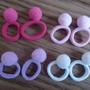 Imagem de Kit 3 unidades de fecho com 4 mini elástico rabico infantil colorido com pompom fofo