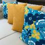 Imagem de Kit 4 Capas de Almofadas Floral Azul e Amarelo e Amarelo Liso 45x45cm