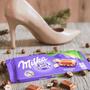 Imagem de Kit 5 Chocolate com avelã Milka Hazelnut 90g Importado