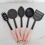 Imagem de Kit 5 Utensílios de Cozinha Rosa Colher Concha Espátula Pegador Escumadeira Cinquetti