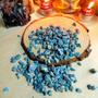 Imagem de Kit 6 Pedras Apatita Azul Bruto 0,5cm - Pedra do Ano 2022 - Amuleto Mini de Bolso - Cristal Natural