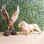 Imagem de Kit Águia Decorativa + Leão Enfeite Resina Rack Mesa Sala Nicho Luxo Escritório Decoração