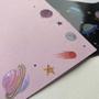 Imagem de Kit c/ 01 Papel de Carta + Envelope + Selo p/ Lacre  Espaço e Constelações - BUENDIA