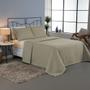 Imagem de Kit Cobre Leito Colcha Bellini Queen Dupla Face Percal 300 Fios Textura Matelassê 3 Peças - Cáqui