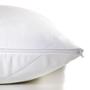 Imagem de Kit com 2 Protetores para Travesseiro 50 x 70 cm - 100% poliéster - Branco