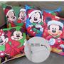 Imagem de Kit com 4 Capas de Almofada Decorativa Natalinas Mickey e  Minnnie