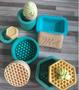 Imagem de kit com 5 formas moldes de silicone abelha mel favo colméia para fazer sabonetes
