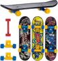 Imagem de Kit com skates de dedo com obstáculos mini skate com rampa brinquedo radical