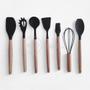 Imagem de Kit Completo de Cozinha 19 Utensílios de Silicone e Madeira com Porta Talheres Oval - Preto