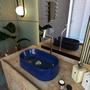 Imagem de Kit Cuba Ov42 Laila com Torneira Link 1062 e Válvula Botão com Sifão e Flexível Azul Escuro
