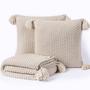 Kit Manta Sofa Sala Cama Queen 230X60 + 2 Capas 50X30 Bege - Five Star Malhas Imagem de Kit Manta Sofa Sala Cama Queen 230X60 + 2 Capas 50X30 Bege