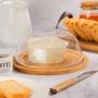 Imagem de Kit Queijeira Cristal Bandeja para Queijos com Tampa + Jogo de Facas para Servir com Cabo de Madeira