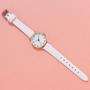 Imagem de Kit Relógio Feminino Quartz Branco E Dourado Com Pulseira
