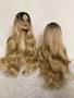 Imagem de Lacewig  loira loiro mel ombrehair longa californiana fibra biovegetal ondulada