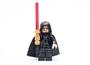 Imagem de LEGO Star Wars: Imperador Palpatine com sabre de luz vermelho e capuz aberto