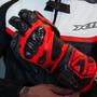 Luva Moto X11 Racing Carbon Cano Longo C/Tecido Respirável Imagem de Luva Moto X11 Racing Carbon Cano Longo C/Tecido Respirável