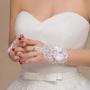 Imagem de Luvas Sem Dedos de Renda Para Noivas e Festas de Casamento Noivado