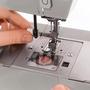 Imagem de Máquina de Costura Singer Doméstica Facilita Pro 4423
