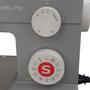 Máquina De Costura Singer Facilita Pro 4432 Super Forte 32 Pontos e Rápida Imagem de Máquina De Costura Singer Facilita Pro 4432 Super Forte 32 Pontos e Rápida