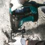 Imagem de Martelo rompedor 1.510 watts encaixe "SDS-MAX" e "SISTEMA AVT" com maleta - HM1213C - Makita