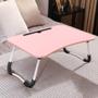 Imagem de Mesa dobrável rosa para notebook com suporte e porta copo sofá