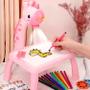 Imagem de Mesinha Projetor Infantil para Desenhar Colorir + Acessórios Girafa Rosa