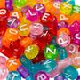 Imagem de Miçanga Infantil Redonda Aprox. 500 Letras Translucidas Entremeio Alfabeto de Fazer Pulseira Colar