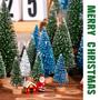 Imagem de Mini Árvores de Natal Artificiais Hatisan (30 Unidades) com Base de Madeira
