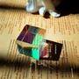 Imagem de Mini Cubo De Prisma Mágico Hexaédrico Cristal Óptico Vidro Dicroico Design Rgb Combinador Divisor