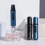 Imagem de Mini Garrafa de Perfume de Vidro Recarregável 5ml - Portátil para Viagem