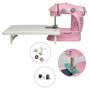 Imagem de Mini Máquina de Costura Rosa Portátil com Mesa Funciona com Pilhas ou Tomada