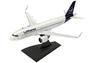 Imagem de Model Set Airbus A320neo Lufthansa New Livery - 1/144 - Revell 63942