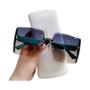 Imagem de Óculos de Sol Sem Armação com Lentes Degradê - Estilo Moderno e Sofisticado