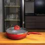 Imagem de Panela Frigideria Wok Vermelha com Tampa Ceramic Life Smart Plus 3,4 Litros 28x8cm Brinox