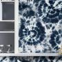 Imagem de Papel De Parede Vinílico Tie Dye Aquarela Azul E Branco Quarto Teen 5m