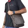 Imagem de pasta carteira masculina - Bolsa Masculina Capanga Shoulder Bag - Bolsa transversal em sintético automotivo