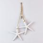 Pendente Estrelas do Mar Brancas em Resina - The Home Imagem de Pendente Estrelas do Mar Brancas em Resina