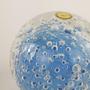 Imagem de Peso de Papel de Cristal Murano com Bolhas - Esfera Azul G