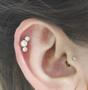 Imagem de Piercing Cluster em Titânio com  3 Micro Pedras com Zircônias Rosca Interna