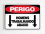 Imagem de Placa de aviso perigo homens trabalhando abaixo obra mdf A4